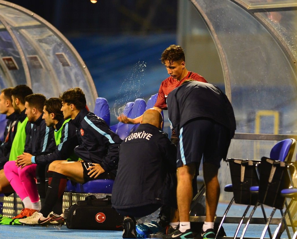 Emre Mor'dan Terim'e tepki