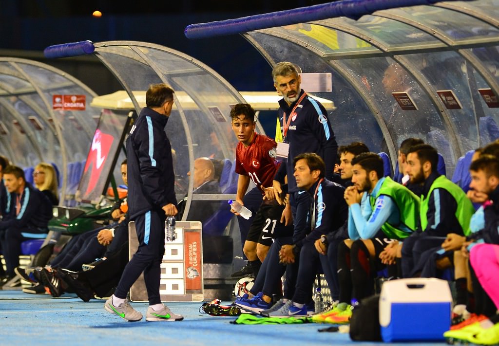 Emre Mor'dan Terim'e tepki