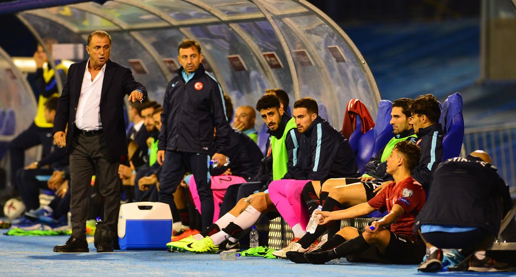 Emre Mor'dan Terim'e tepki