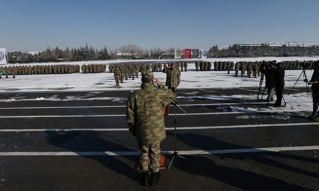 Genelkurmay Başkanı Akar'dan komandolara ziyaret