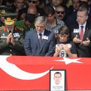 Şehit polisleri devletin üst kademesi uğurladı