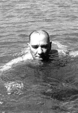 Atatürk'ün daha önce görmediğiniz 20 fotoğrafı