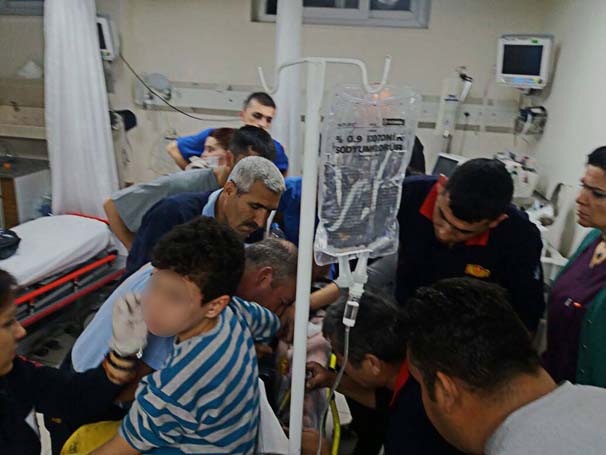 Elini kaptırdığı kıyma makinesi ile hastaneye getirildi ile ilgili görsel sonucu